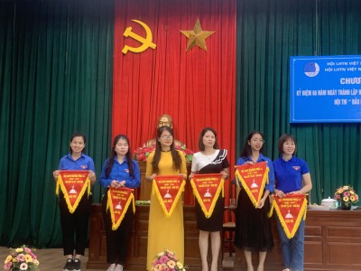 Đoàn TN trường TH Văn Yên tham gia Hội thi nấu ăn